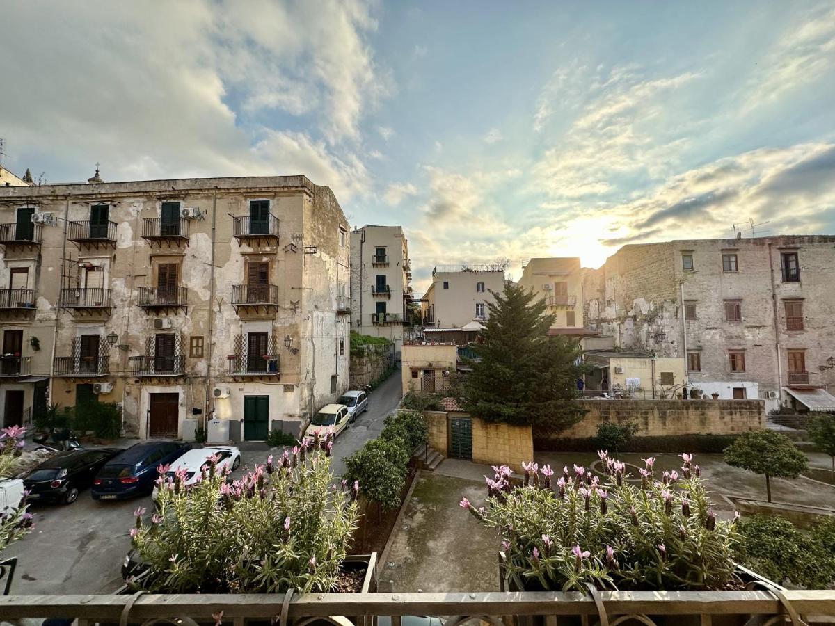 Casa Guilla_Alla Cattedrale Palermo Exterior photo